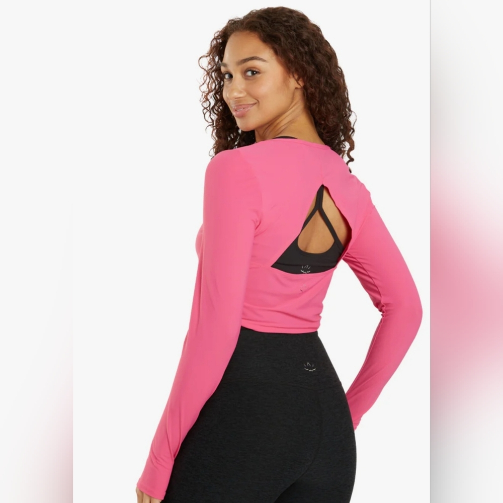 NWT Beyond Yoga Cropped Pullover In Pink Energy, Cute Open Back Detail